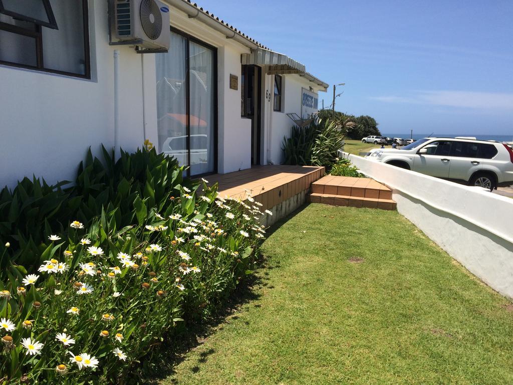Breeze Inn Guesthouse Kidd's Beach Екстер'єр фото