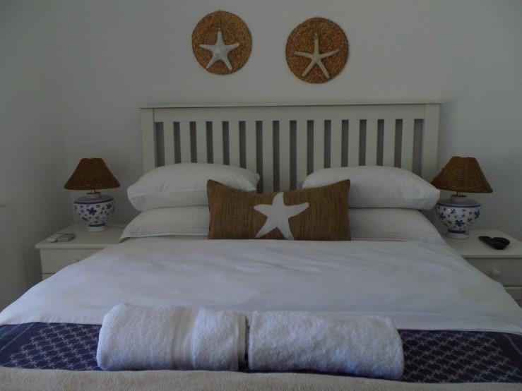 Breeze Inn Guesthouse Kidd's Beach Екстер'єр фото