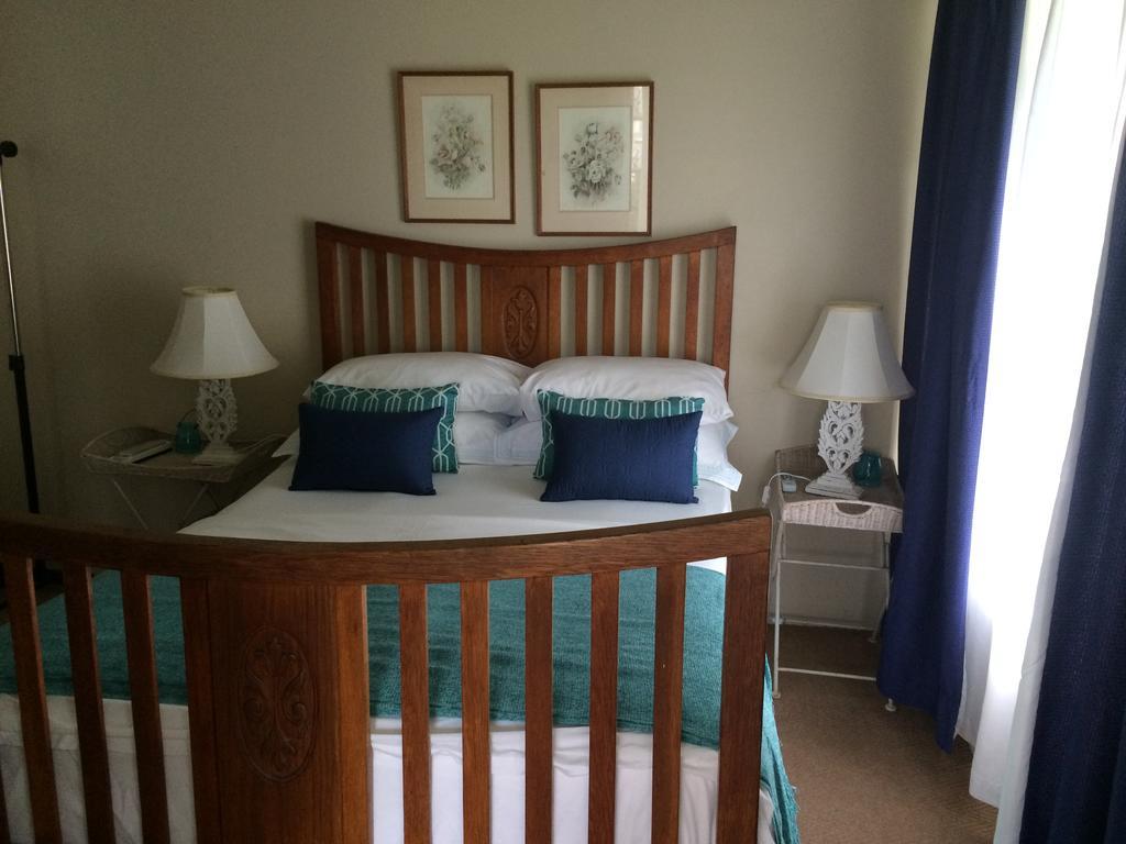 Breeze Inn Guesthouse Kidd's Beach Екстер'єр фото