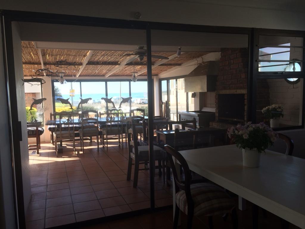 Breeze Inn Guesthouse Kidd's Beach Екстер'єр фото